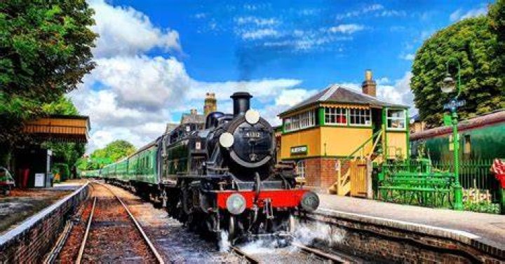 Charlie&rsquo;s Trains The Watercress Line May 2019 YouTube