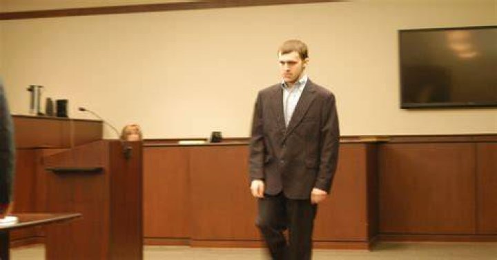 Davis trial Day 1 Sumner jurors hit with images of grisly scene