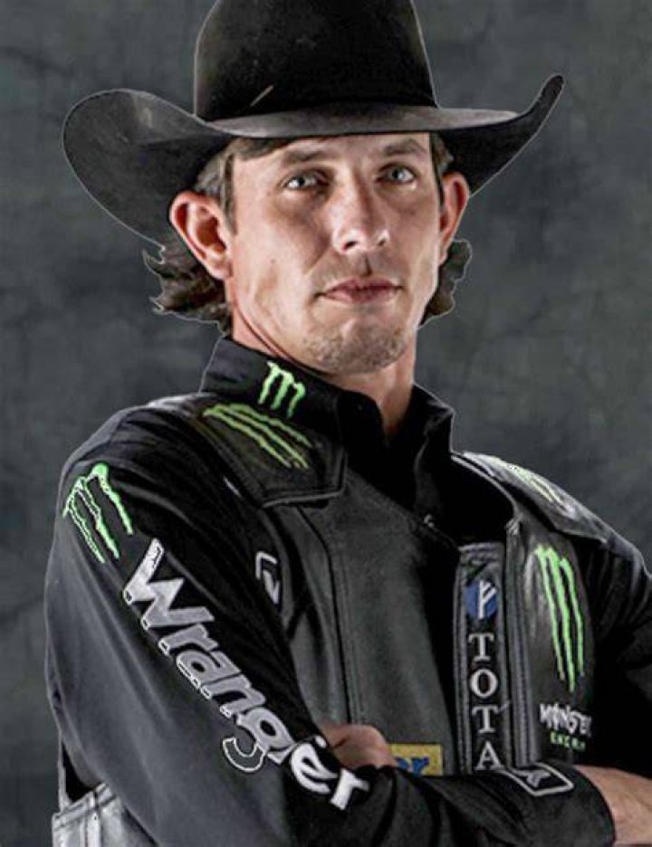 J.B. Mauney WNFR Bull Riders