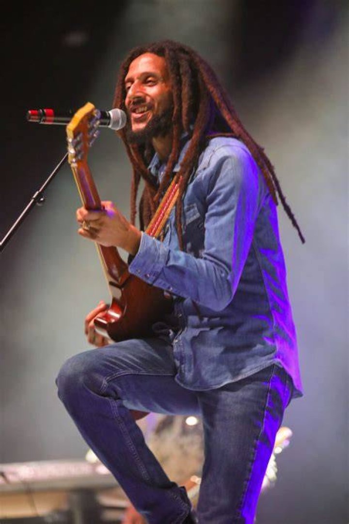 Julian Marley Konop&iacute; může zachr&aacute;nit va&scaron;e děti Legalizace Magaz&iacute;n