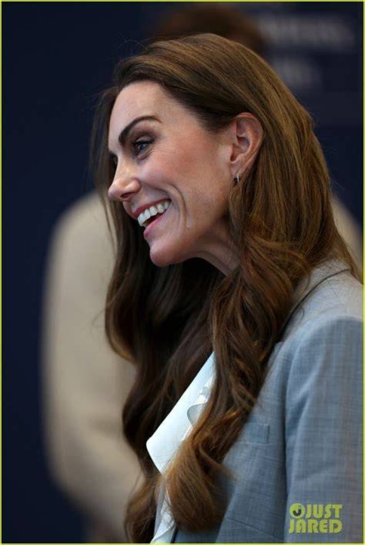 Kate Middleton Makes First Public Appearance Since Announcing Third