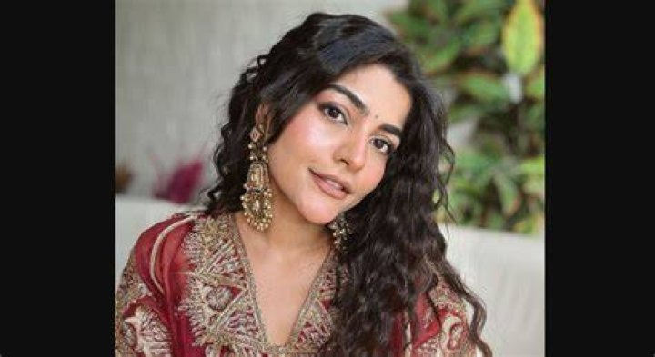 Kritika Khurana Wiki, Biography, Age, Boyfriend, Facts and More