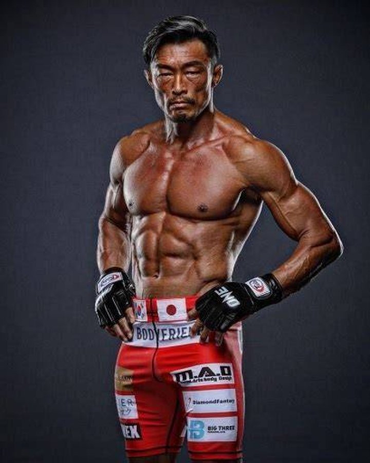 MMA Fighter Choo Sung Hoon (Akiyama) Stirs Up Dokdo Controversy Soompi