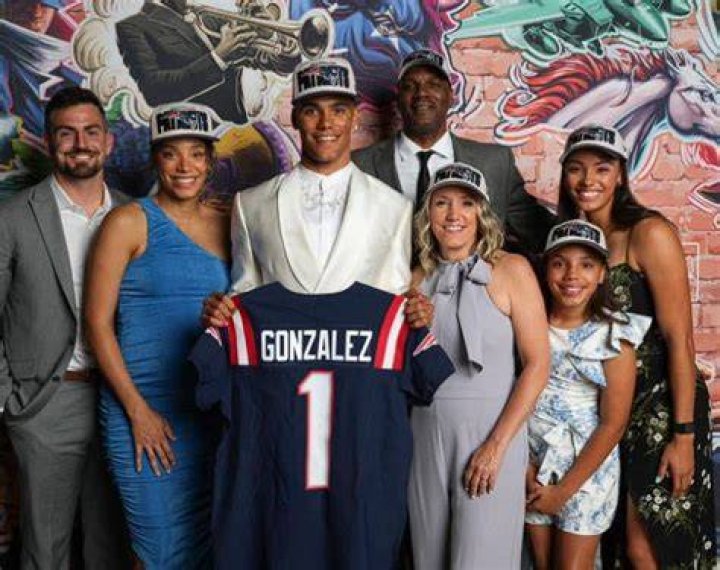 NFL Draft Christian Gonzalez Sister Samantha, Lily & Melissa