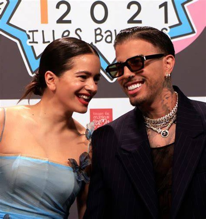 Rosal&iacute;a y Rauw Alejandro juntos en el 28 cumplea&ntilde;os de la cantante La